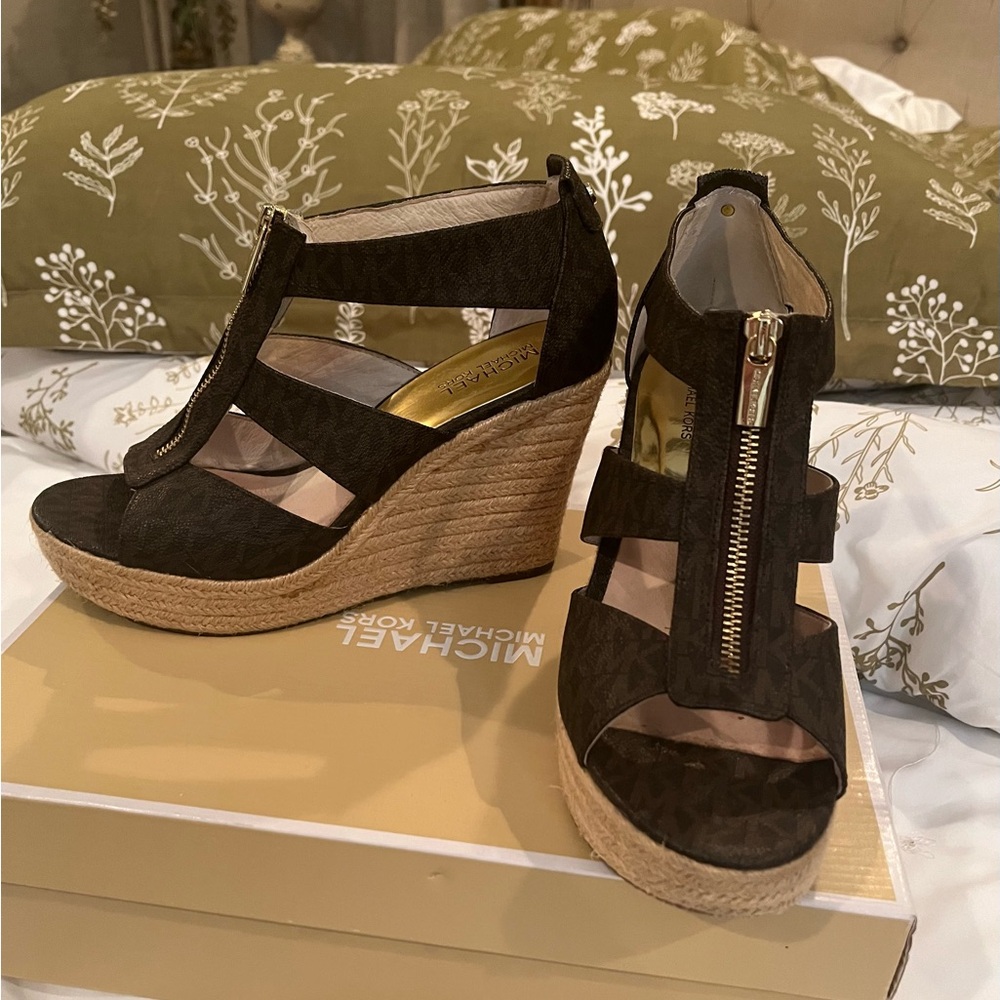Michael Kors Damita Wedge Sandals MK Logo Dark Brown Wedge Sandals Size 9
